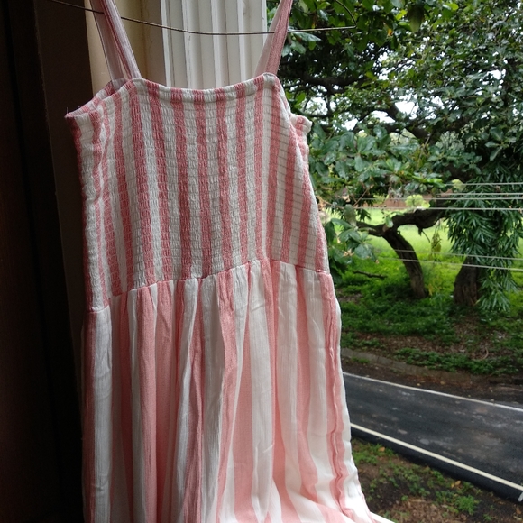 M jumpsuit - Picture 4 of 7